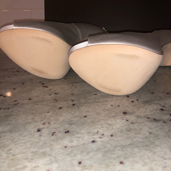 Badgley Mischka Kiara Platforms - Picture 7 of 7